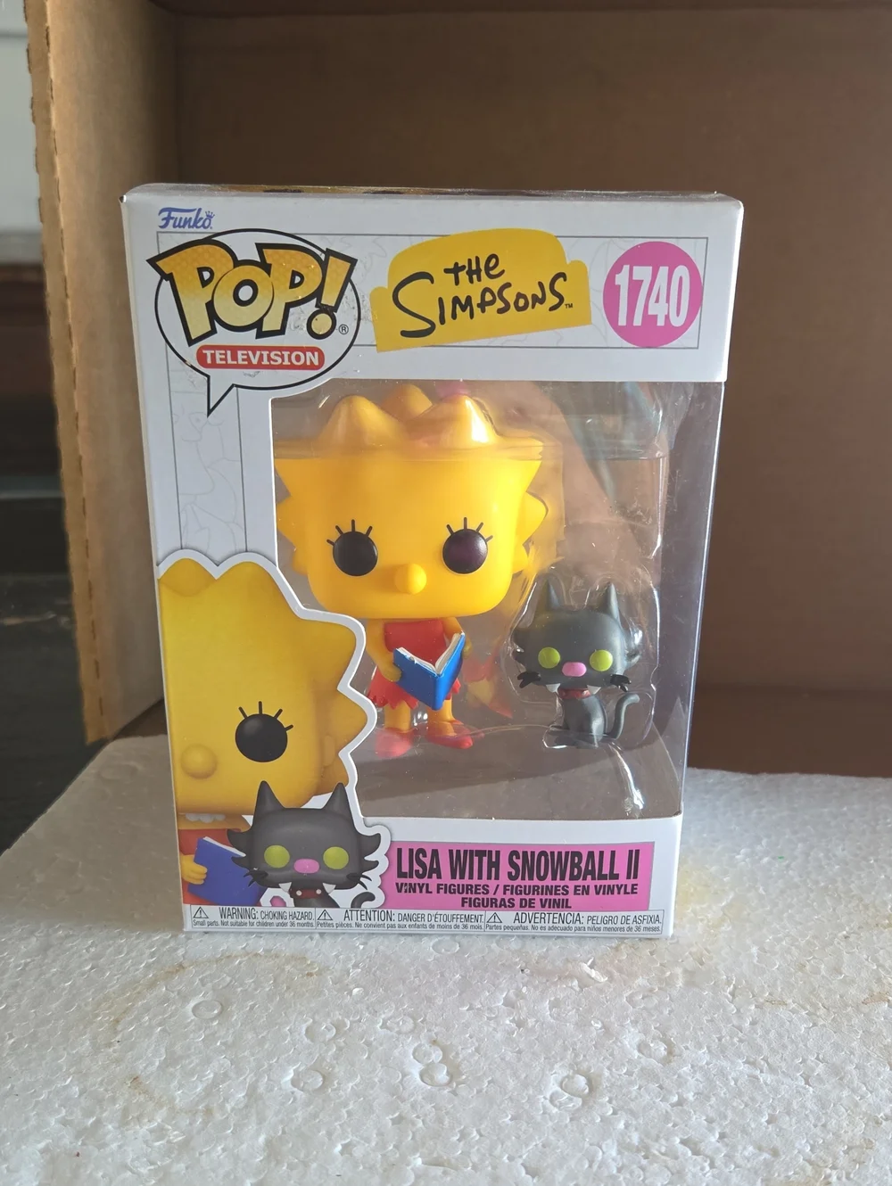 Funko Lisa Simpson with Snowball II Vinyl Figure - Yellow, Black, Pink, Green